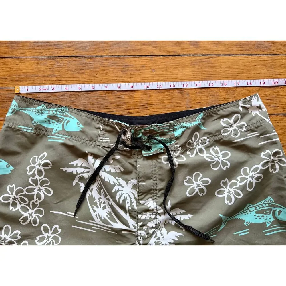 COLUMBIA PFG Omni-Shade 'Fish Responsibly' Green Swim Shorts Mens sz 38